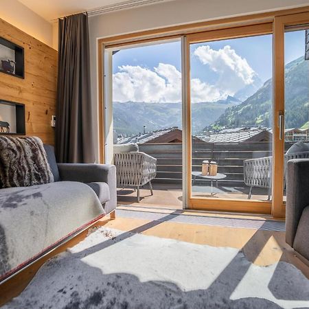 Moderne Wohnung Mit Ausblick Und Viel Sonne Zermatt Bagian luar foto