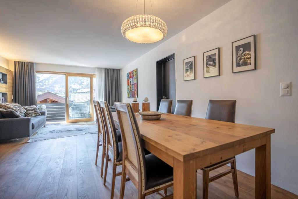 Moderne Wohnung Mit Ausblick Und Viel Sonne Zermatt Bagian luar foto