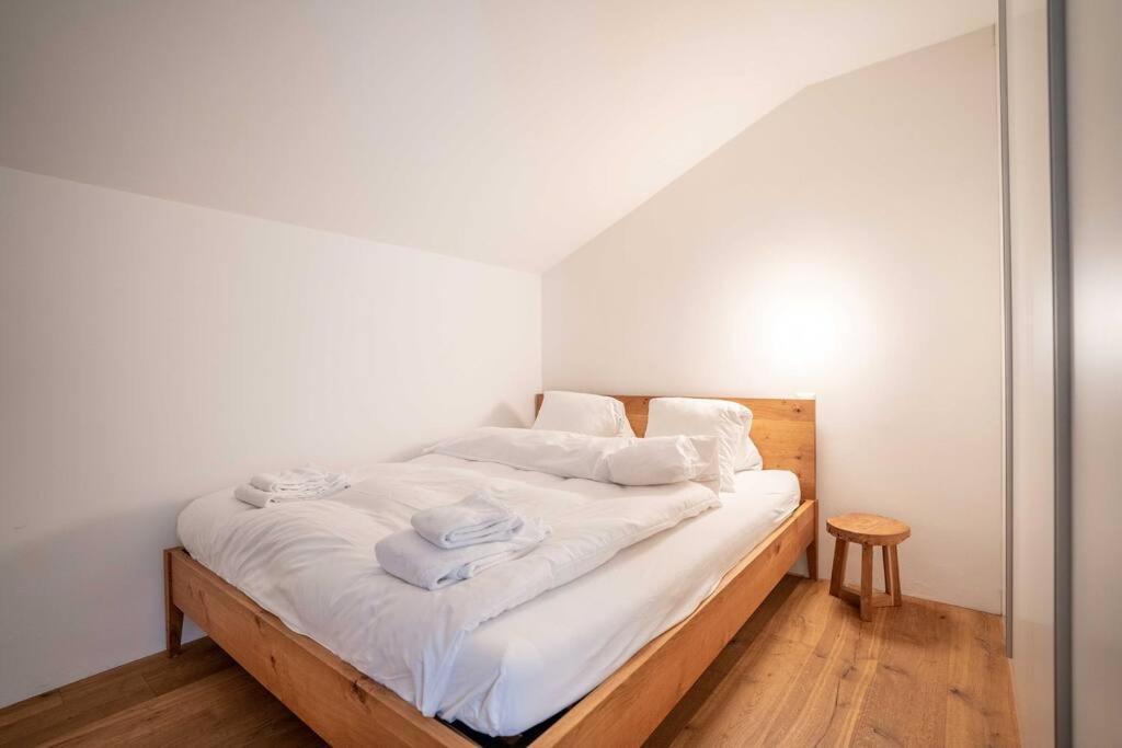 Moderne Wohnung Mit Ausblick Und Viel Sonne Zermatt Bagian luar foto